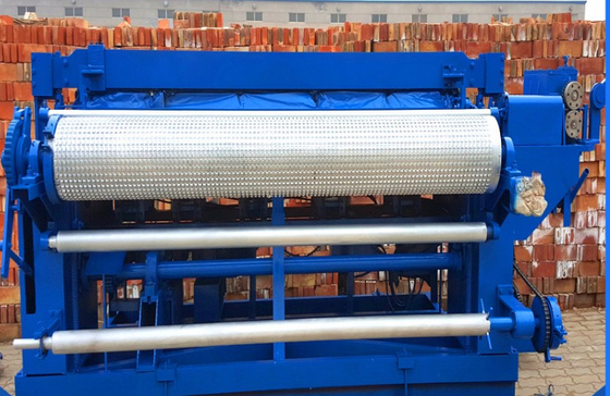 Smooth / Tidy Mesh Electric Welded Mesh Machine 1.5T 2.2kw 1 Inch Aperture 0.65mm